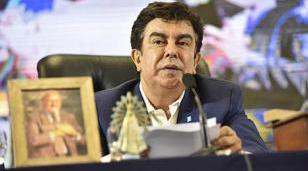 Espinoza abri&oacute; el per&iacute;odo ordinario de sesiones legislativas del HCD