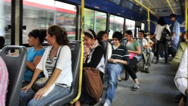 Una familia ahorra hasta 40.000 pesos por año gracias al boleto de colectivo subsidiado