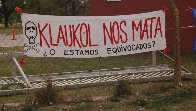 Violentas amenazas contra una vecina que denuncia contaminación de Klaukol