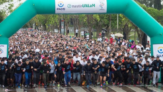 Más de 8.000 personas corrieron el maratón solidario de la UNLaM