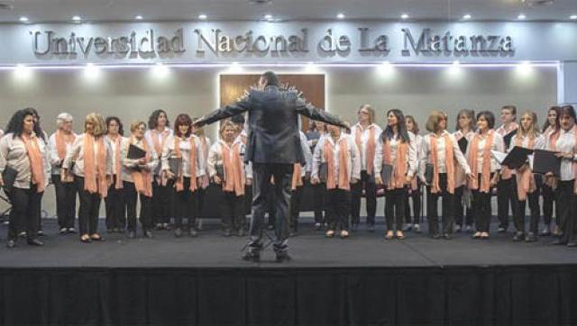 El Coro Femenino de la UNLaM viaja para cantar en Entre Ríos y en Uruguay