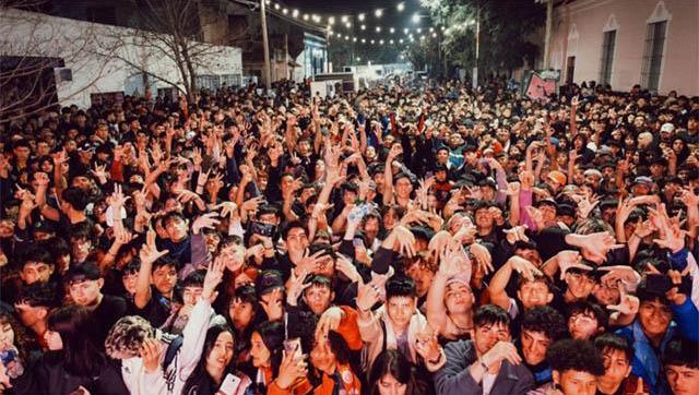 Cientos de jóvenes disfrutaron del Under FU