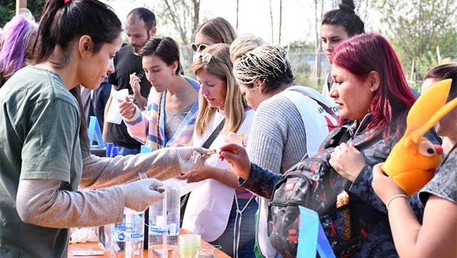 Se viene la Noche de las Vinotecas y festigal gastrómico en Morón Sur