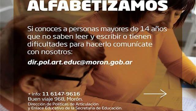 Morón refuerza la inclusión con talleres de lectura y escritura para adultos