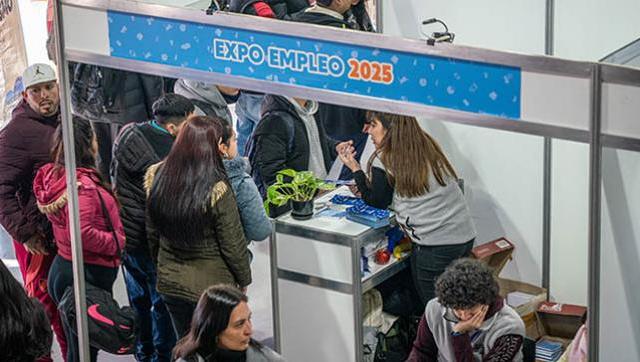 Moreno realizó la 4° Expo Empleo con más de 45 empresas y miles de jóvenes participantes