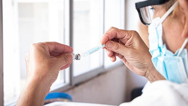 Moreno intensifica la campaña de vacunación contra el dengue para jóvenes y adultos